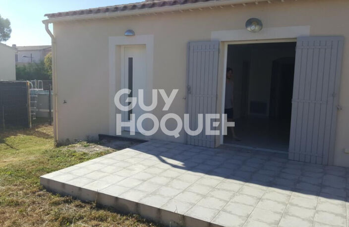 MONTEUX - MAISON RÉCENTE DE PLAIN-PIED - 3 CHAMBRES - GARAGE - JARDIN — photo 4