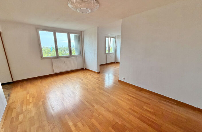 F4 pièce(s) 80.85 m2 — photo 4