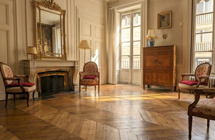 Charme et potentiel pour cet appartement divisible de 194m². Professions libérales autorisées — photo 4