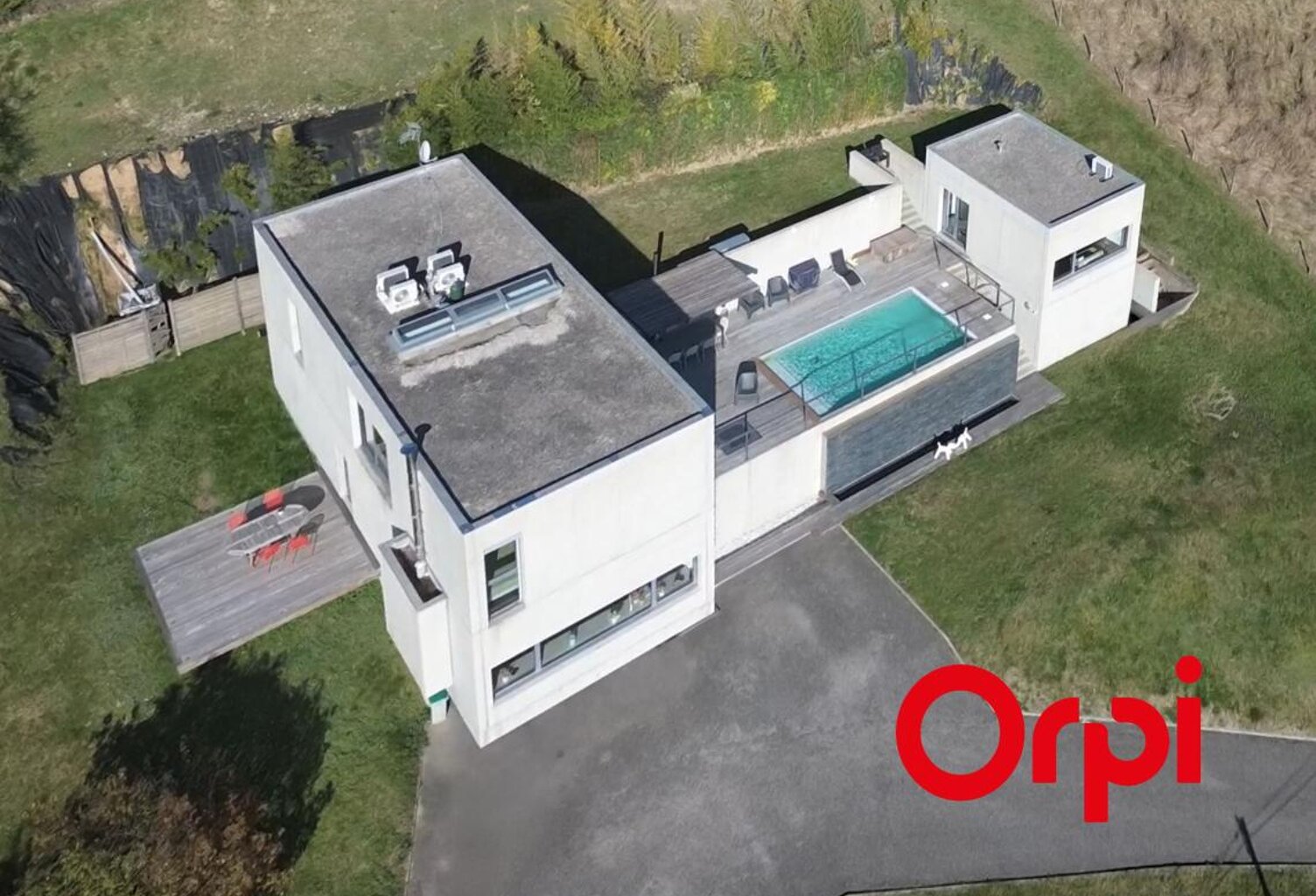 RUY : Maison d’architecte avec vue panoramique et piscine — photo 1