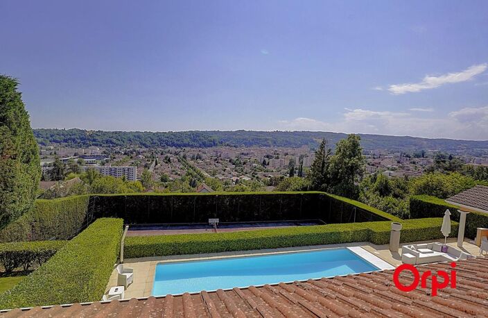 Propriété d'exception sur les hauteurs de Bourgoin avec piscine et tennis — photo 2
