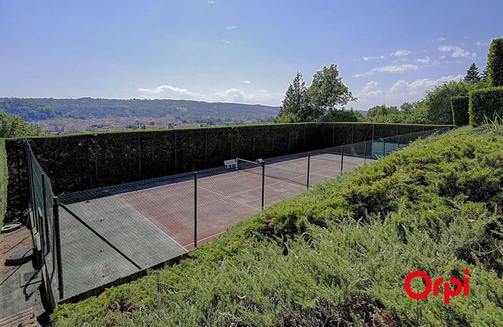 Propriété d'exception sur les hauteurs de Bourgoin avec piscine et tennis — photo 4