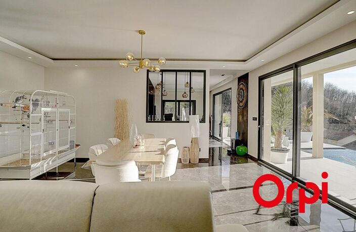 Architecture contemporaine et prestations haut de gamme sur 1 000 m² de terrain — photo 3