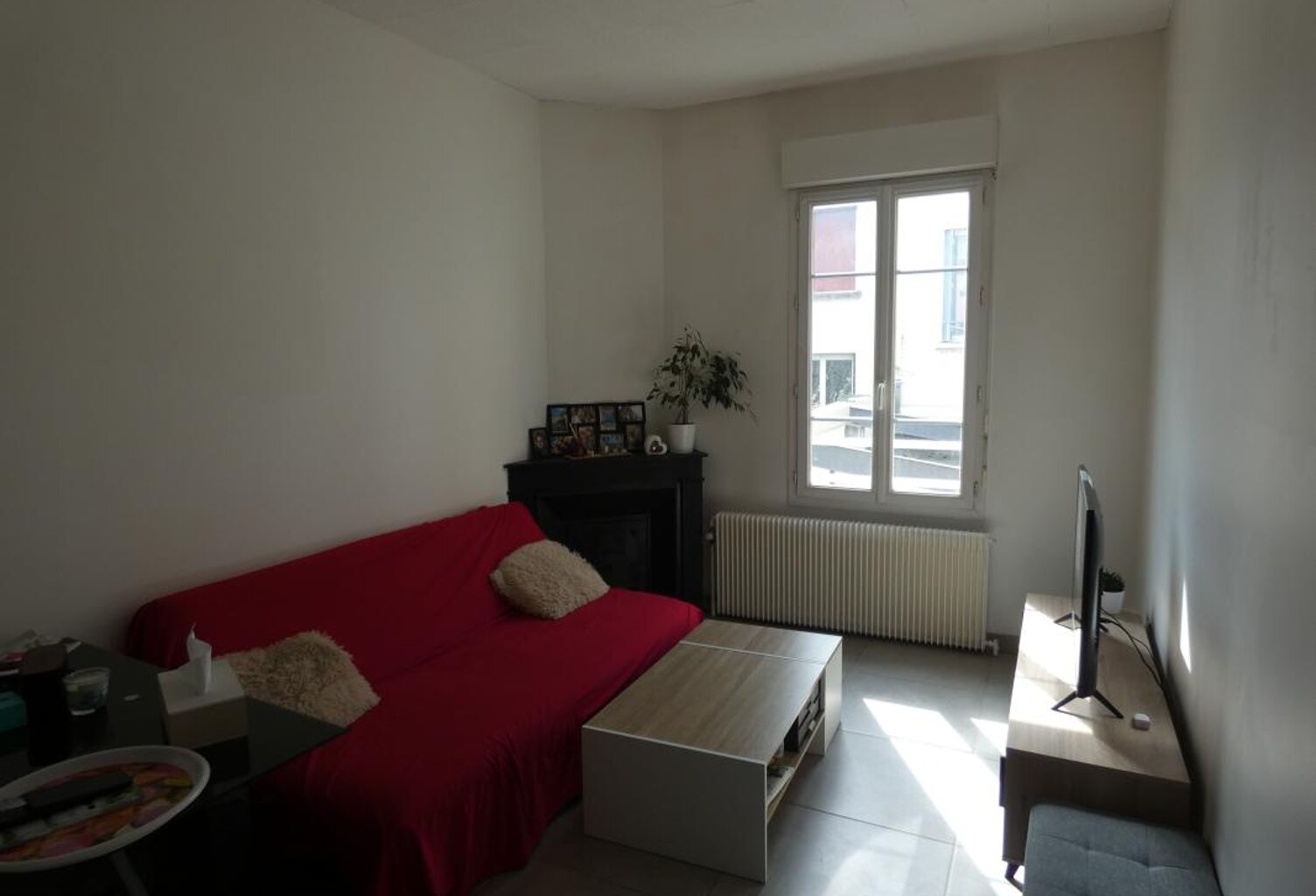 Appartement T2 - 46 m2 - Oullins proche métro — photo 1