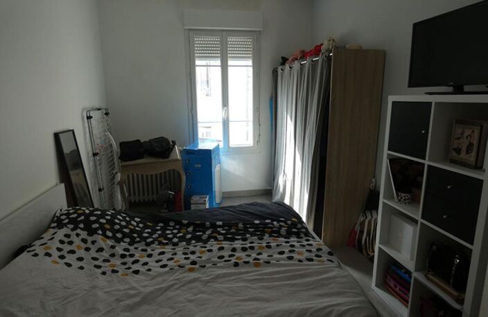 Appartement T2 - 46 m2 - Oullins proche métro — photo 3