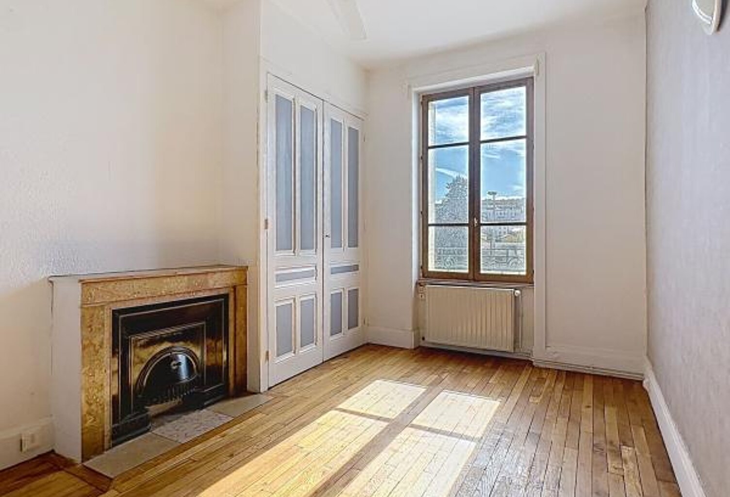 Appartement À Louer — photo 1