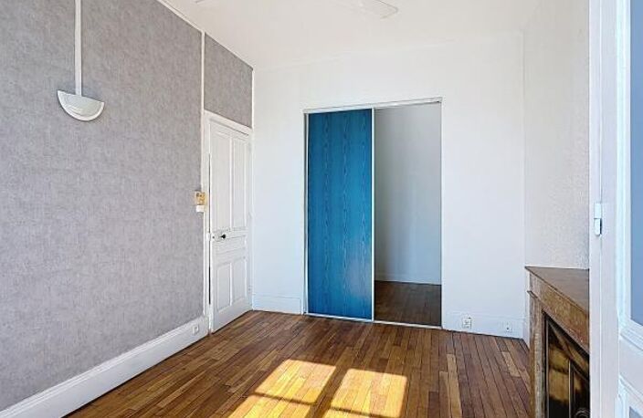 Appartement À Louer — photo 3
