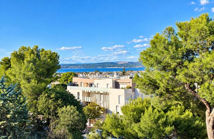 T3 avec ascenseur et vue étang, à rafraichir — photo 2