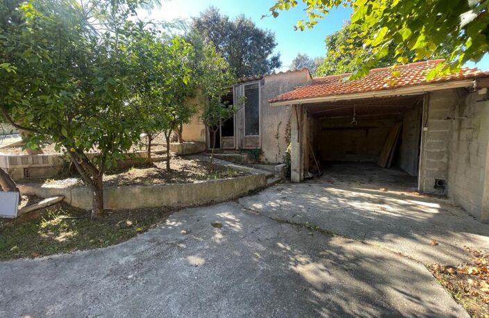 A VENDRE LA SEYNE SUR MER 83500 MAISON 5 PIECES A RENOVER 3 CHAMBRES JARDIN GARAGE — photo 2