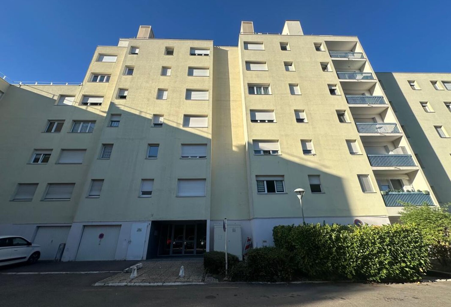 Appartement À Vendre — photo 1