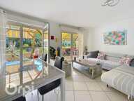 T3 avec grande terrasse, piscine, garage et stationnement — photo 2