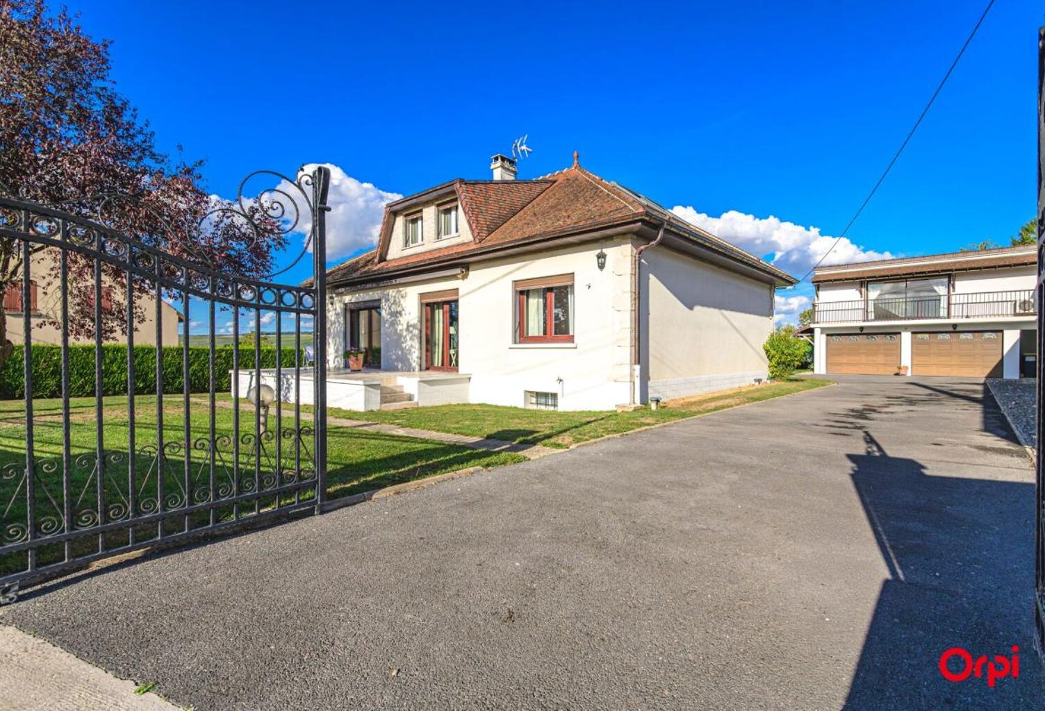 Maison À Vendre — photo 1