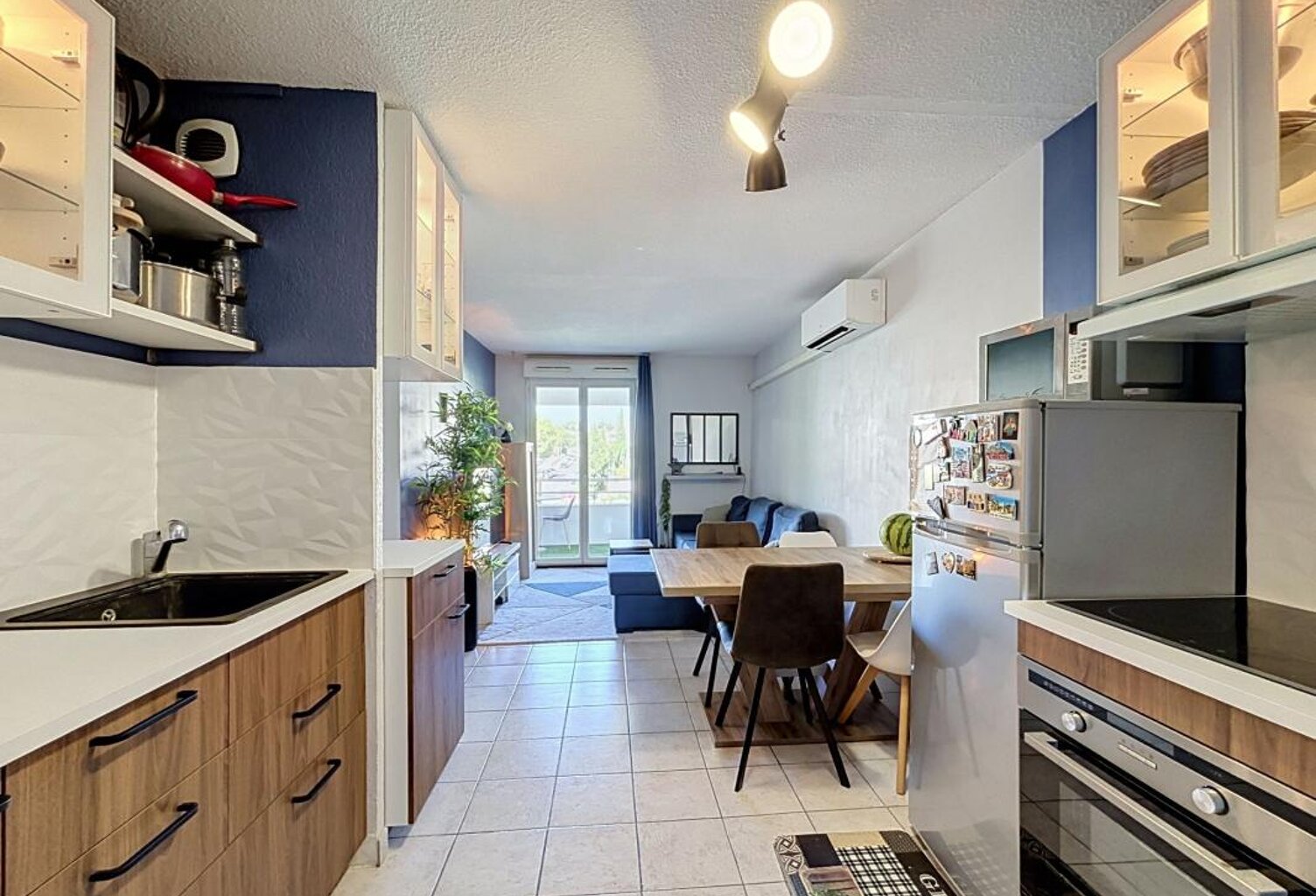 Appartement À Louer — photo 1