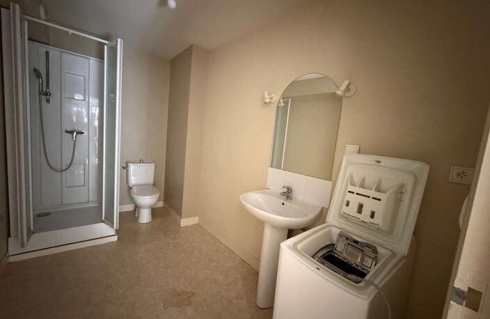 🏡 À LOUER – APPARTEMENT T2 – HYPERCENTRE DE LIMOGES 📍✨ — photo 4