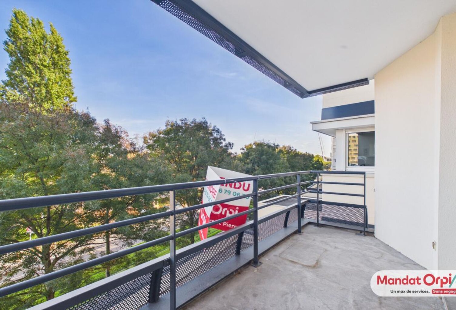 À VENDRE COMEDIE : Appartement T3, 1 chambre avec Beau balcon et Box en sous-sol — photo 1