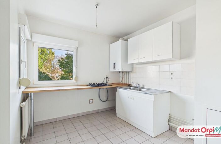 À VENDRE COMEDIE : Appartement T3, 1 chambre avec Beau balcon et Box en sous-sol — photo 4