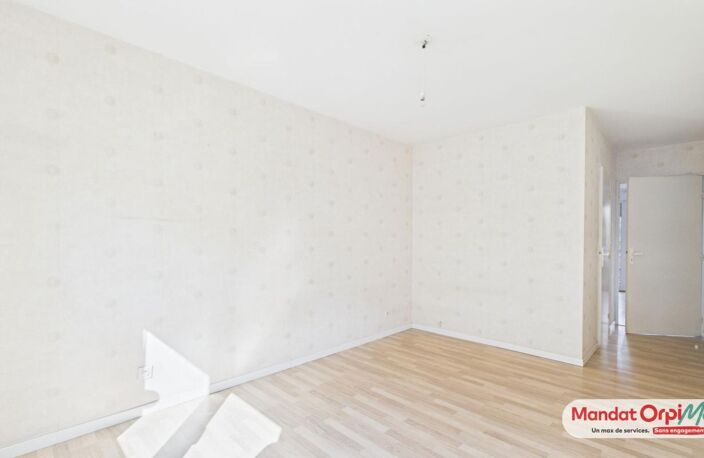 À VENDRE COMEDIE : Appartement T3, 1 chambre avec Beau balcon et Box en sous-sol — photo 5