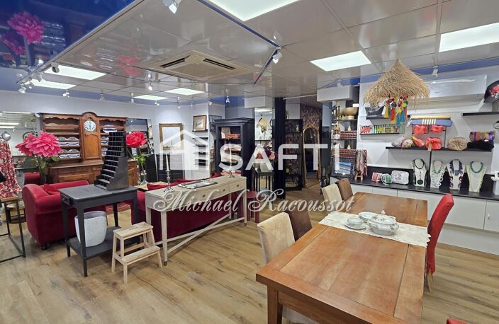 MONTCEAU-LES-MINES  CENTRE-VILLE  MURS COMMERCIAUX ET APPARTEMENT T3 — photo 3