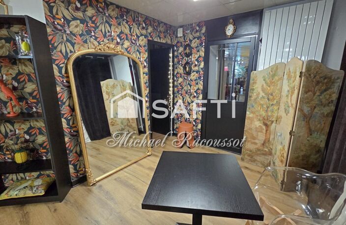 MONTCEAU-LES-MINES  CENTRE-VILLE  MURS COMMERCIAUX ET APPARTEMENT T3 — photo 4