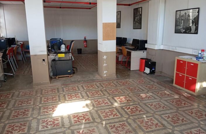 À VENDRE – LOCAUX COMMERCIAUX DE 150 m² – EMPLACEMENT STRATÉGIQUE À TOULON — photo 2