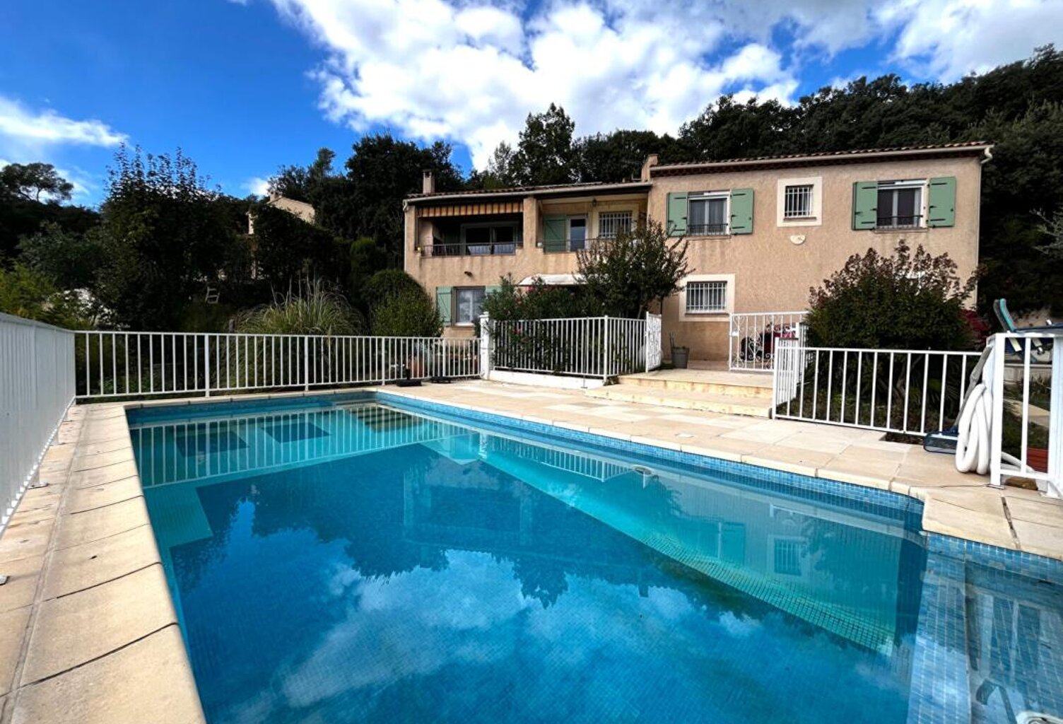 Maison Carcès avec appartement T2 et piscine — photo 1