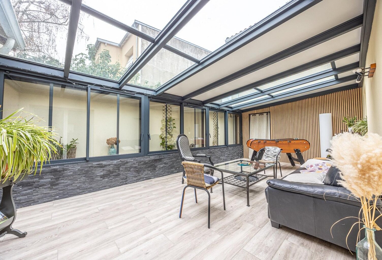 CHAMPOMMIER PROCHE GARE AU CALME SUPERBE MAISON 4 CH VÉRANDA JARDIN GARAGE — photo 1