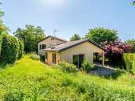 Sur terrain de 841m², maison d'environ 125m² habitables + 65m² de garage — photo 2