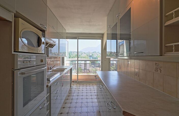 Appartement Annecy 3 chambres, 77.55 m², balcons, cave — photo 5