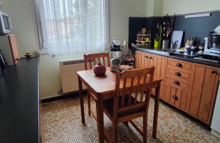 RODEZ  appartement T3 traversant avec garage et cave — photo 3