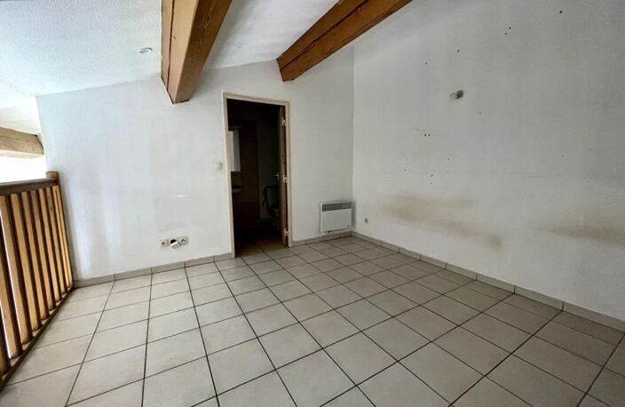 T2 très bien situé au 3 ème et dernier étage d'une résidence récente — photo 3