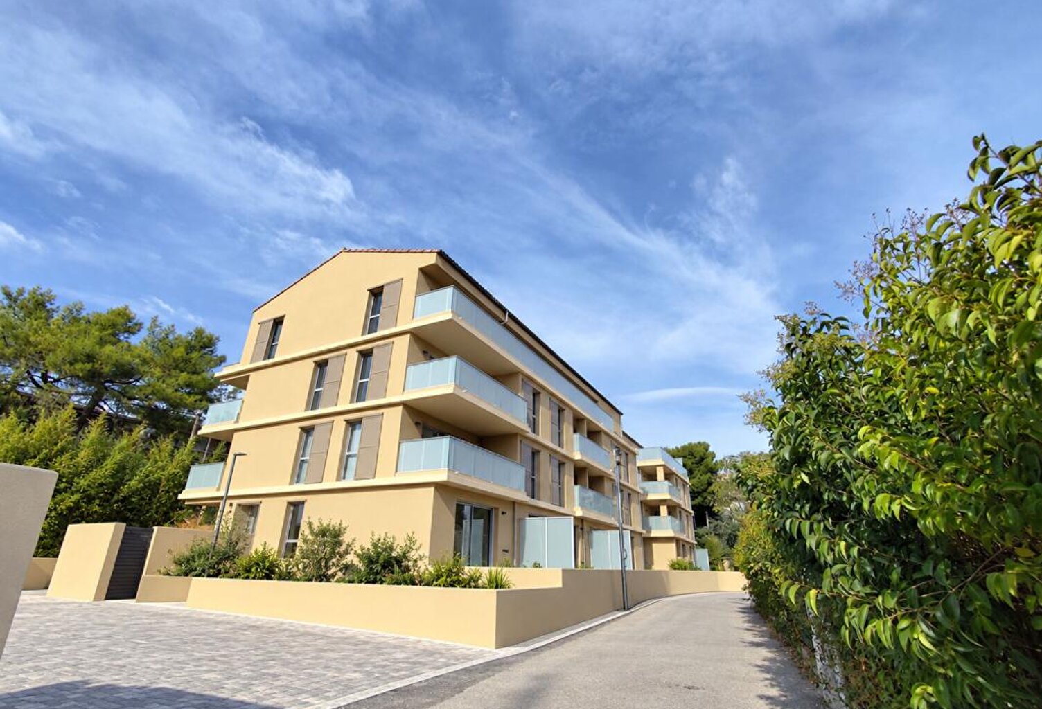 Aix-en-Provence  - Saint-Jérôme - T3 76,5 m² - Terrasse plein Sud - Parking — photo 1
