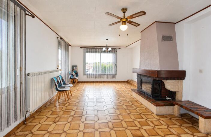 CANET ? Maison avec jardin piscinable, grand garage et beau potentiel, au calme et proche des commerces — photo 2