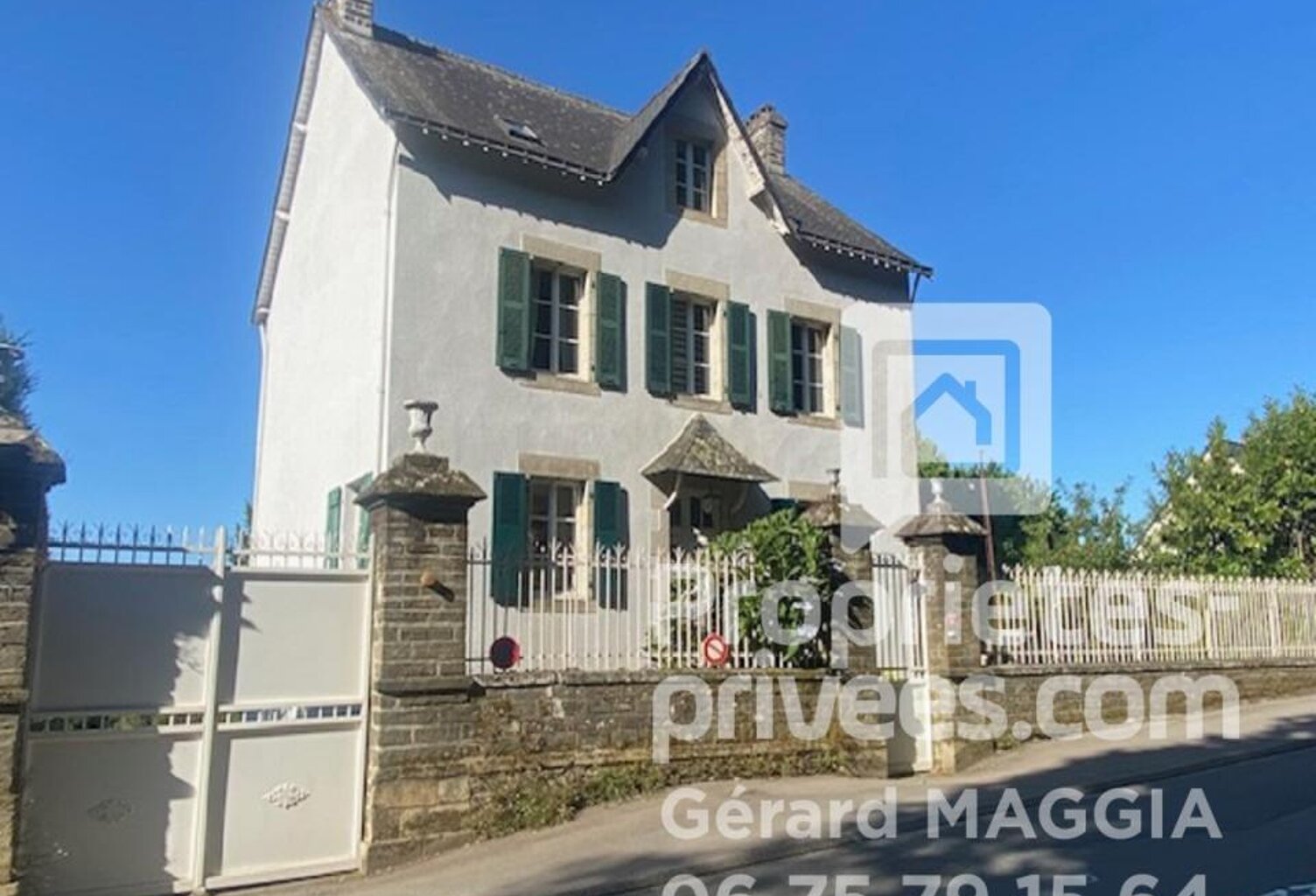 Rochefort en Terre  Maison de maître  11 pièce(s) 240 m2 — photo 1