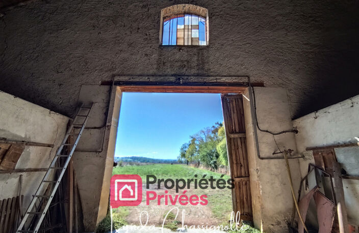 Grange en pierre - 500 m² - Fort potentiel — photo 4