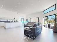 VILLA DE PLAIN-PIED 195 M² AVEC PISCINE, GARAGE ET TERRAIN DE 2 100 M² À CAMPLONG-D'AUDE — photo 3