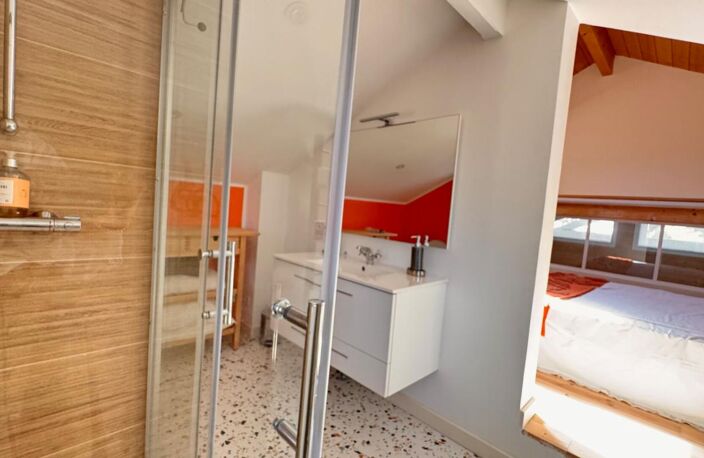 TRES BELLE VILLA OSSATURE BOIS TRES SOIGNEE — photo 2