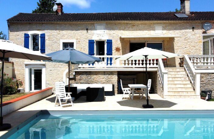 Maison en pierre rénovée 230 m² - 6 chambres - piscine - terrain 5 000 m² à 10 min de Cahors — photo 3