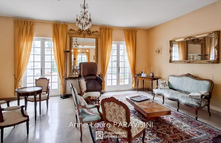 Labastide-d'Anjou -  Grande maison familiale avec jardin, piscine et potentiel  professionnel ou locatif — photo 4