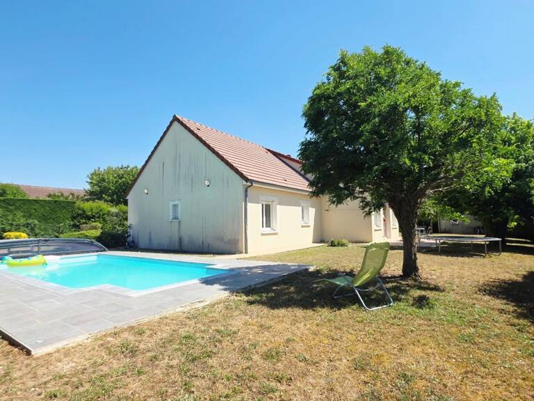 BOURGES MAISON PLAIN PIED DE 166 M² 5 CHAMBRES PISCINE GARAGE — photo 1