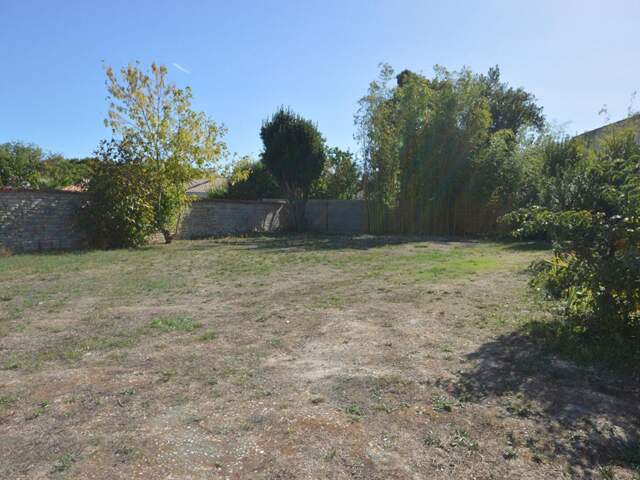 Terrain Sainte Soulle 490 m2 — photo du bien