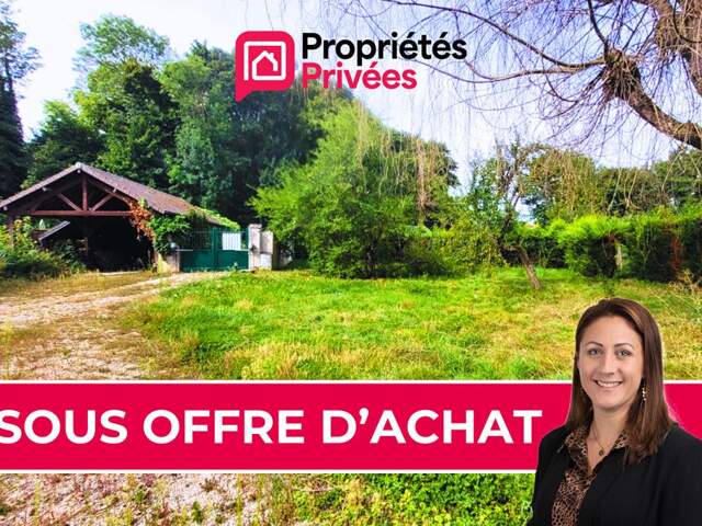 Terrain constructible à vendre - 635 m2 — photo du bien