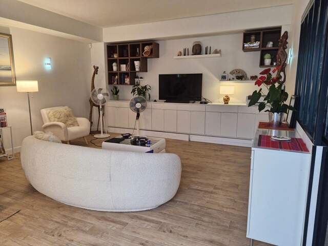 APPARTEMENT T3 ENTIEREMENT RENOVE — photo du bien