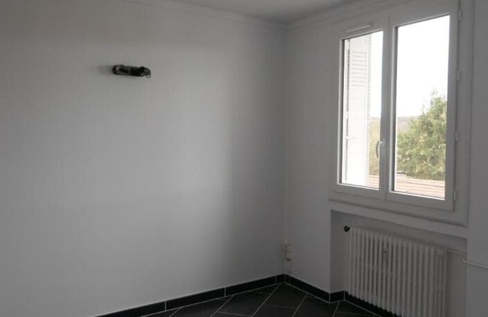Location appartement 2 pièces 40 m² à Saint-Étienne (42100) — photo 5
