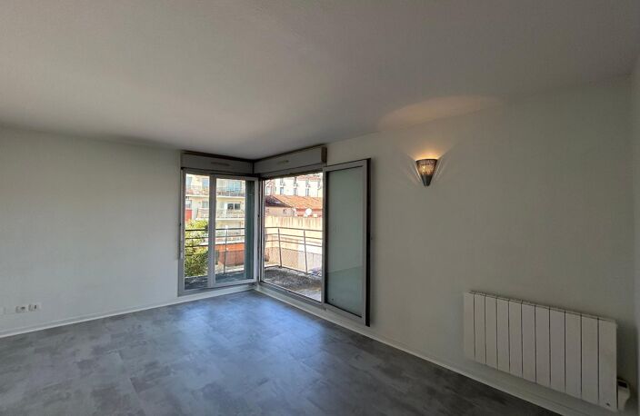 Location appartement 2 pièces 33 m² à Toulouse (31400) — photo 2
