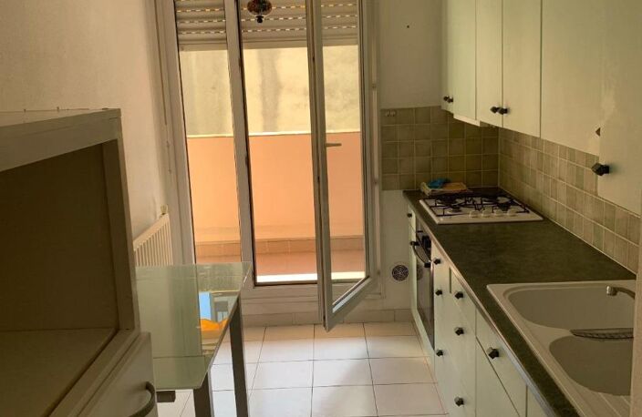 Location appartement 3 pièces 68 m² à Draguignan (83300) — photo 2