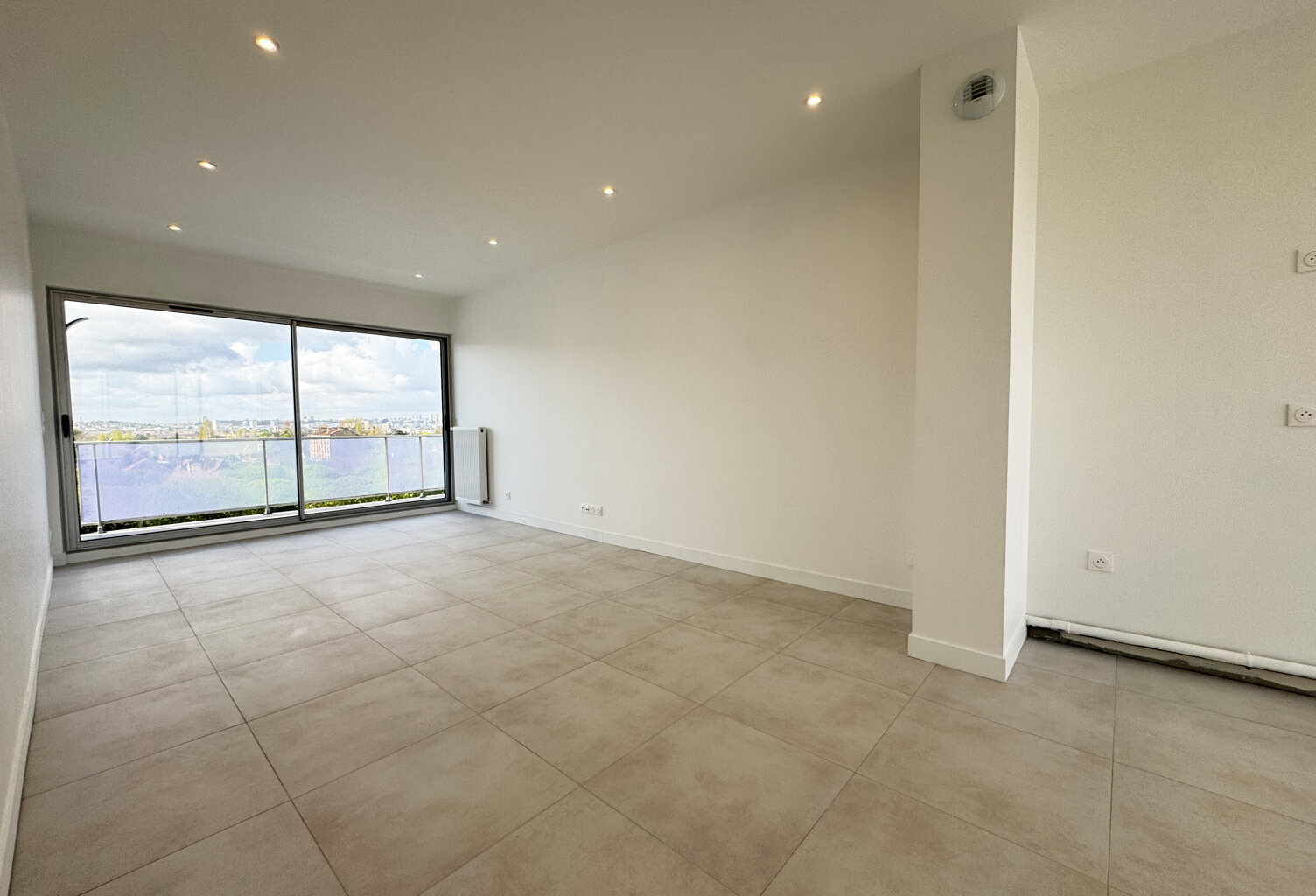 Appartement T3 Le Raincy — photo 1