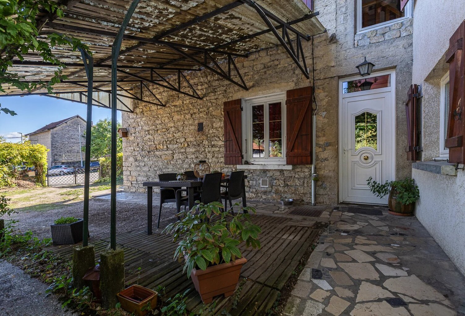 EXCLUSIVITE : Maison familiale avec terrain — photo 1