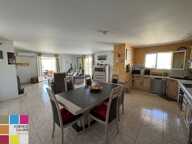 Maison de plain-pied avec piscine sur 506 m² de terrain — photo 4