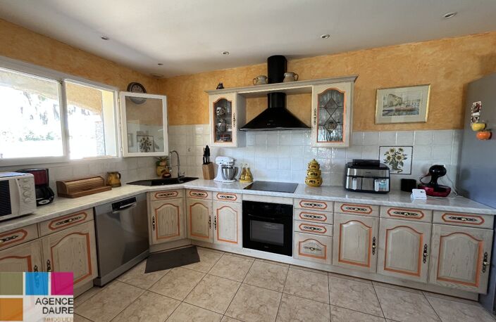 Maison de plain-pied avec piscine sur 506 m² de terrain — photo 5