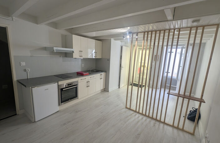 ensemble immobilier Niort studio et type 2 loué — photo 2
